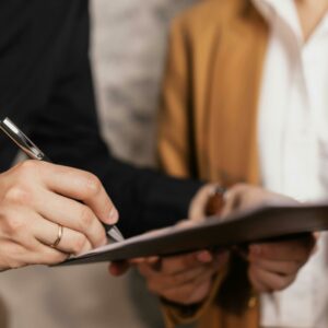 ¿Tiene valor liberatorio un acuerdo transaccional donde el trabajador reconoce la procedencia del despido y únicamente se le abona el finiquito?