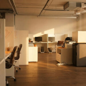 ¿Discriminación salarial: procede indemnización por daños morales y lucro cesante?