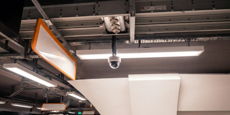 ¿Es válida la videovigilancia y el despido de un trabajador en situación de IT que accede al centro fuera de horario y se apropia de herramientas? ¿Influye la alegación de enfermedad psiquiátrica? ¿O empeora las cosas que la empresa presente un documento de baja voluntaria al trabajador? ¿Es válida la videovigilancia y el despido de un trabajador en situación de IT que accede al centro fuera de horario y se apropia de herramientas? ¿Influye la alegación de enfermedad psiquiátrica? ¿O empeora las cosas que la empresa presente un documento de baja voluntaria al trabajador?