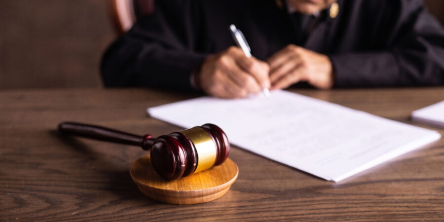 ¿Se aplica de forma automática la ficta confessio ante la incomparecencia de la empresa al acto de juicio o por la falta de aportación documental? ¿Se aplica de forma automática la ficta confessio ante la incomparecencia de la empresa al acto de juicio o por la falta de aportación documental?